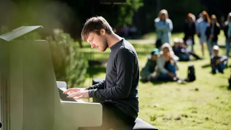 “Kuldīga Piano” Kuldīgā 13. septembrī: festivāls Mākslas namā